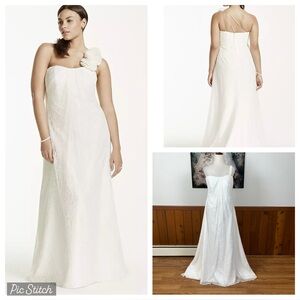Beautiful David’s Bridal One Shoulder Lace Greek Goddess Wedding Gown!